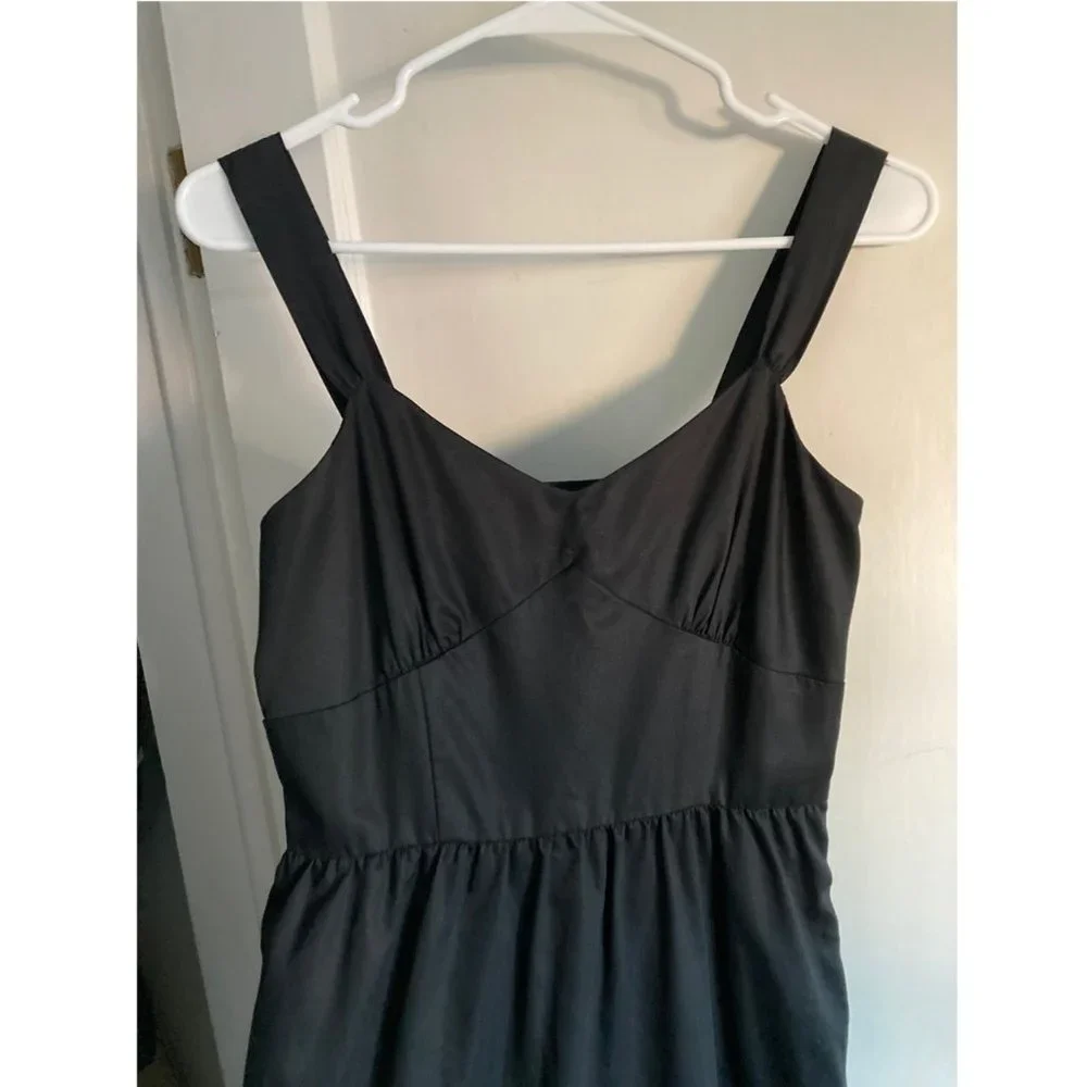 Anne Taylor Black Dress w Floral embroidery NWT 4P - Picture 3 of 5
